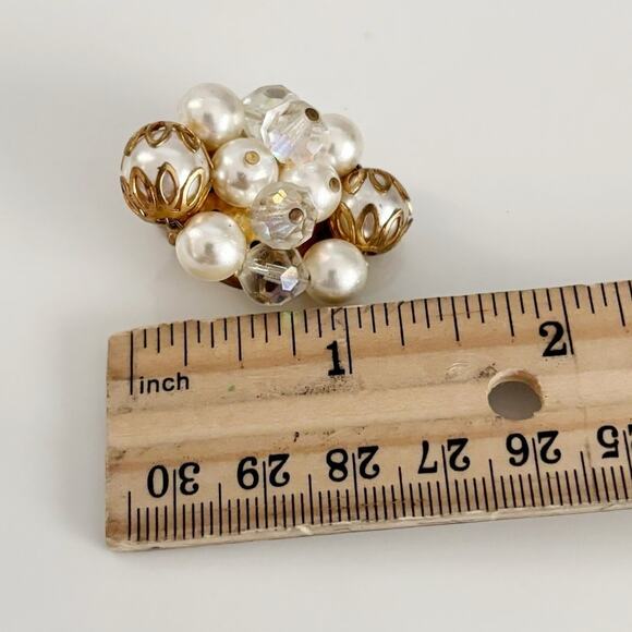 Vintage Faux Pearl Cluster Clip On Earrings - Picture 8 of 12